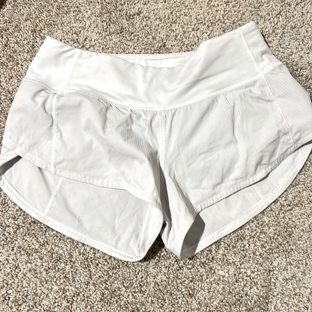 LULULEMON SPEED UP WHITE LOW RISE 2.5 INCH SIZE 2